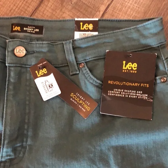 NWT Lee Women’s Skinny Leg Jeans - Picture 8 of 13